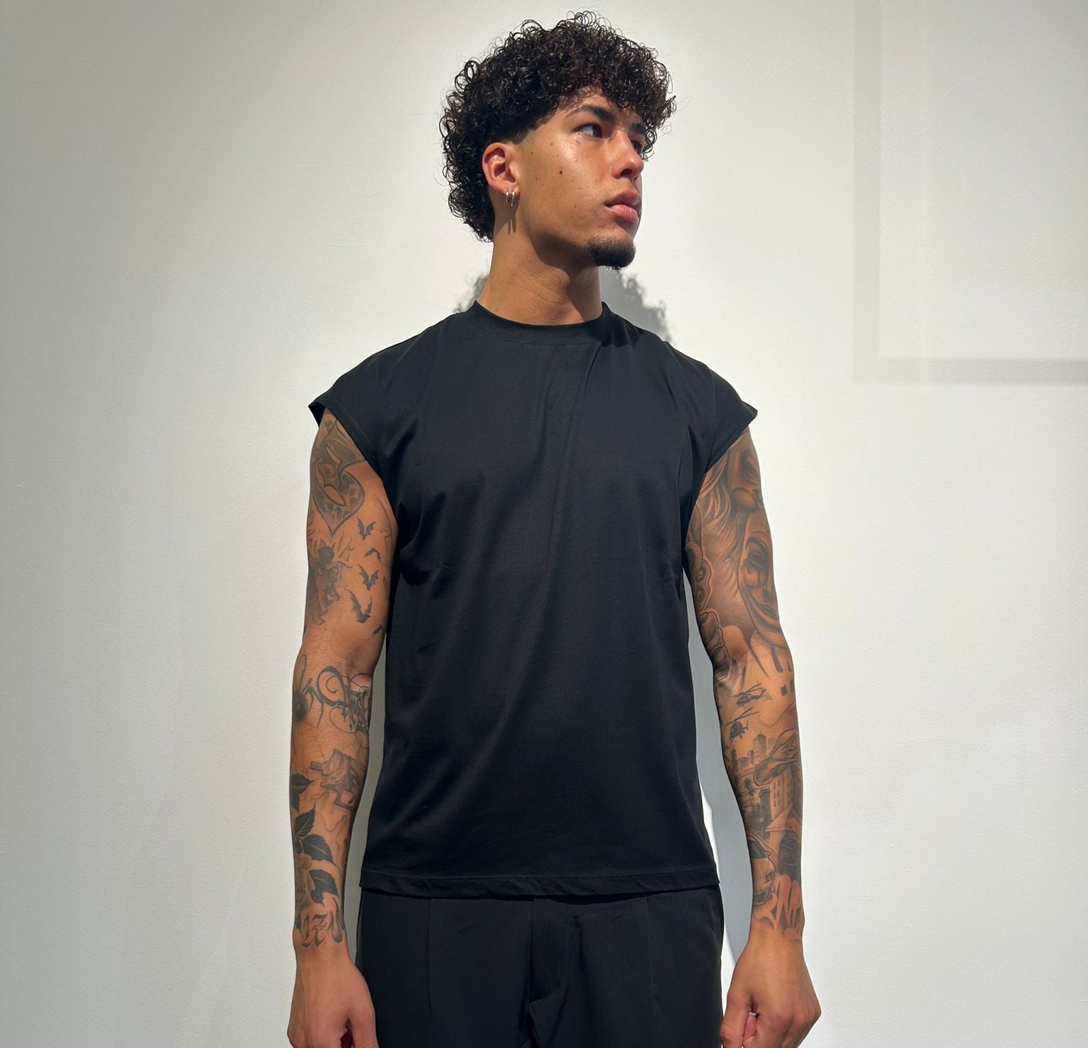 T-SHIRT CANOTTA