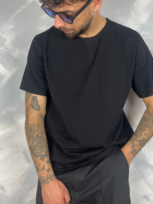 T-SHIRT TAGLIO VIVO