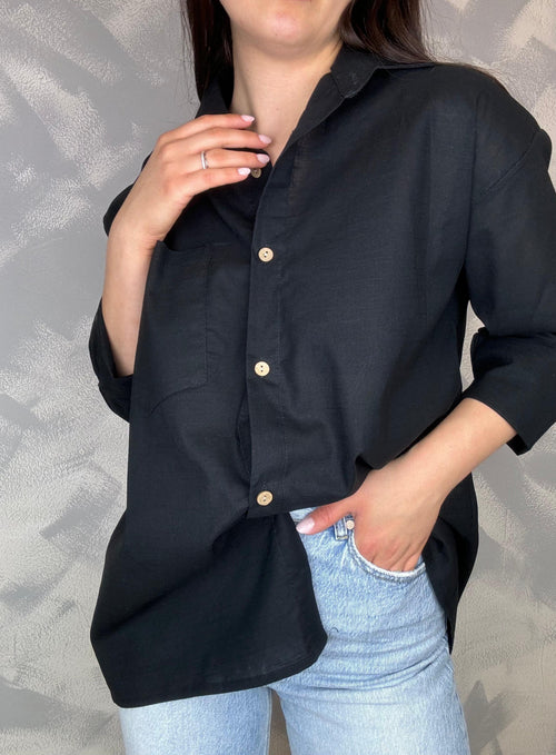 Camicia Athena donna elegante, vista frontale con dettagli del design