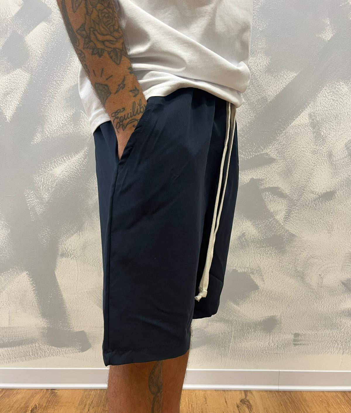 PANTALACCIO BLU CORTO