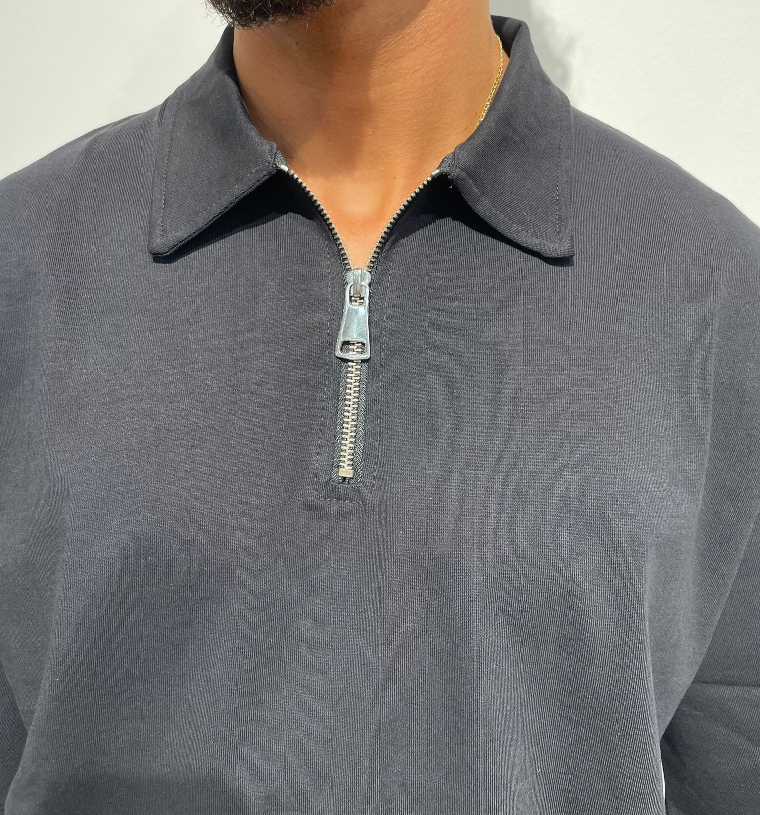 T-SHIRT ZIP NERA