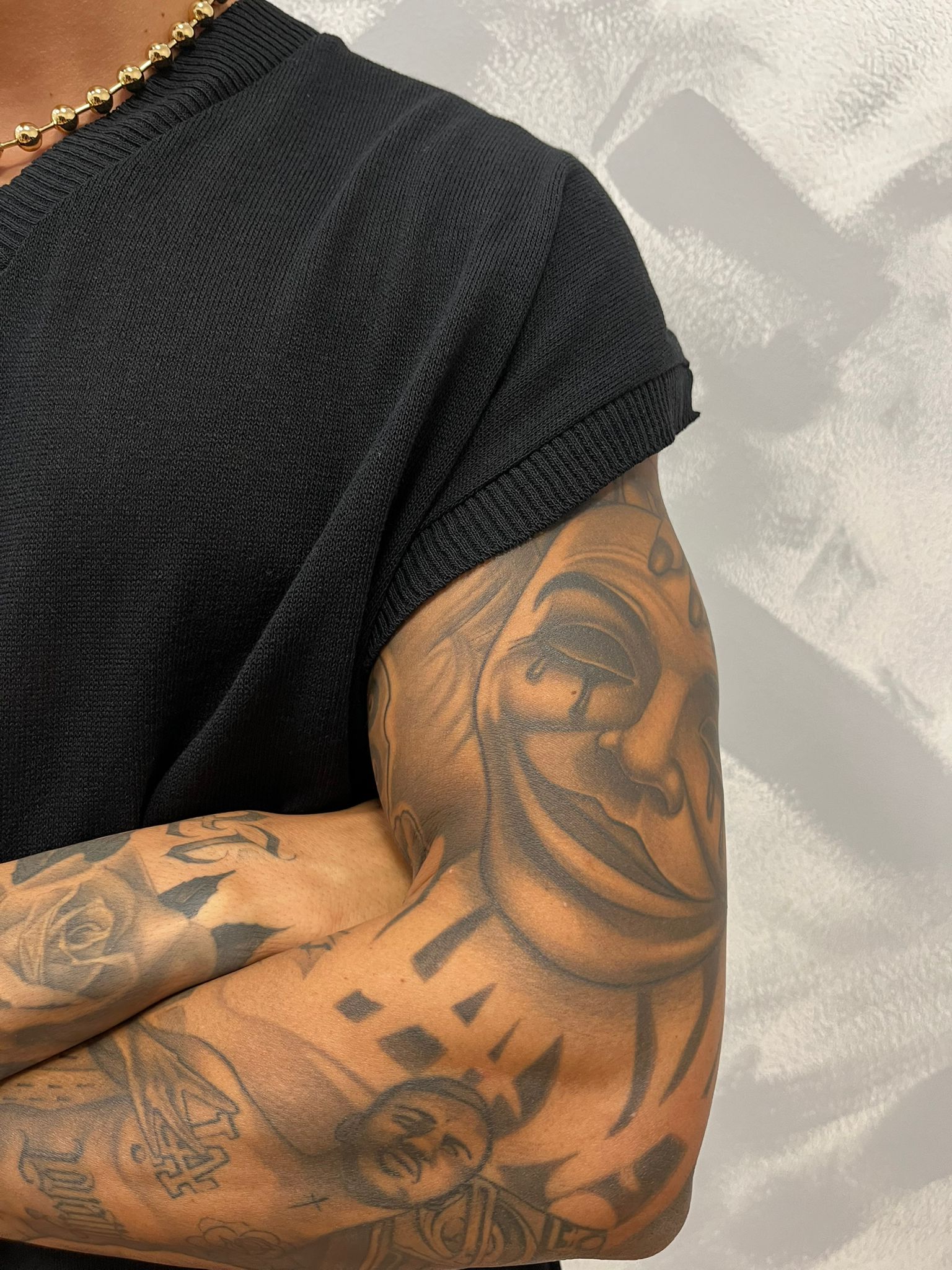 T-SHIRT SMANICATA FILO NERA